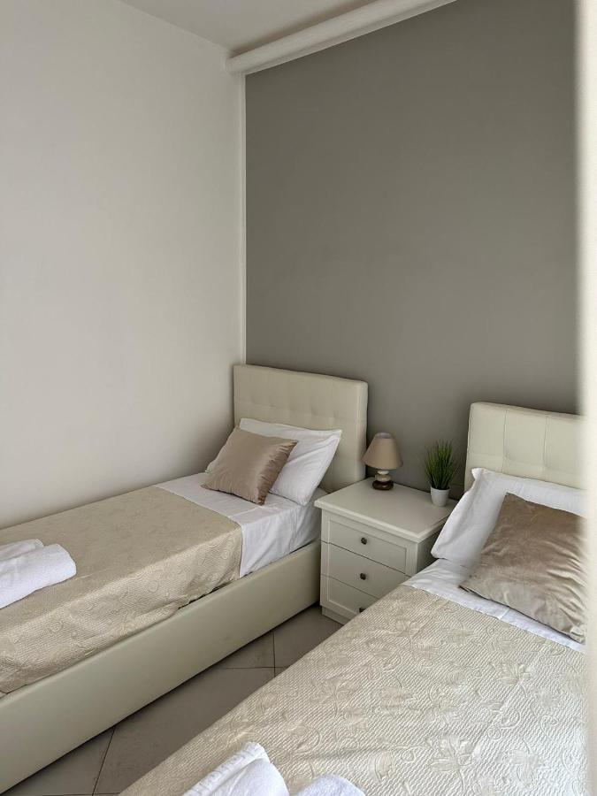 Days In Rome Hotel ภายนอก รูปภาพ