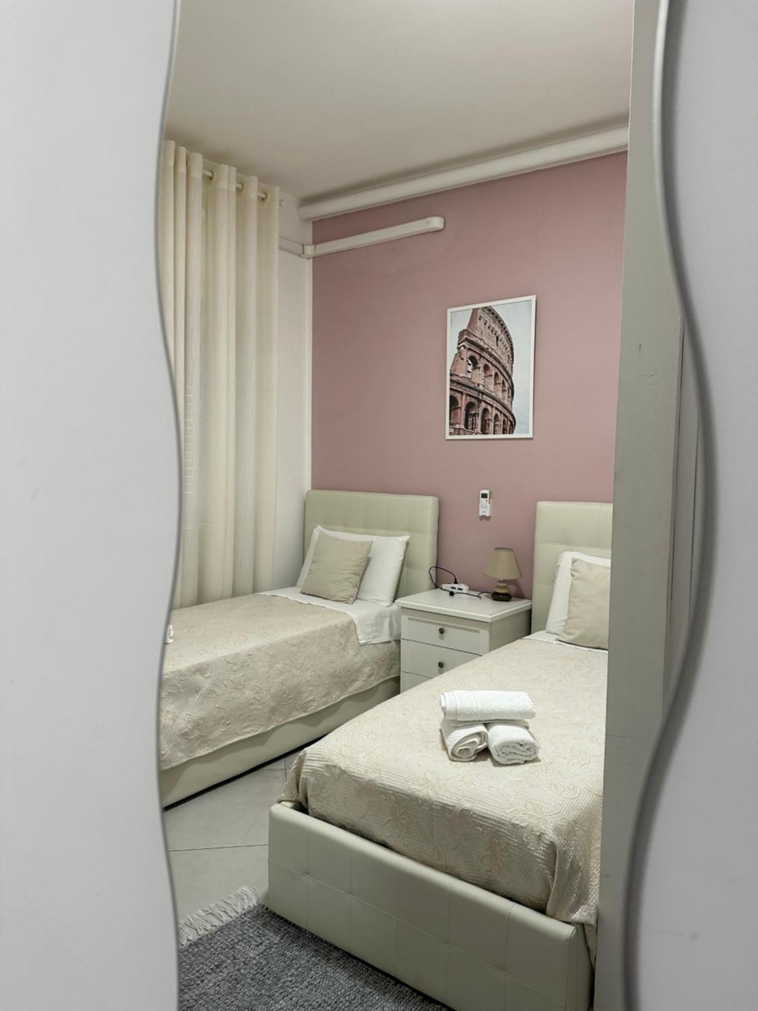 Days In Rome Hotel ภายนอก รูปภาพ